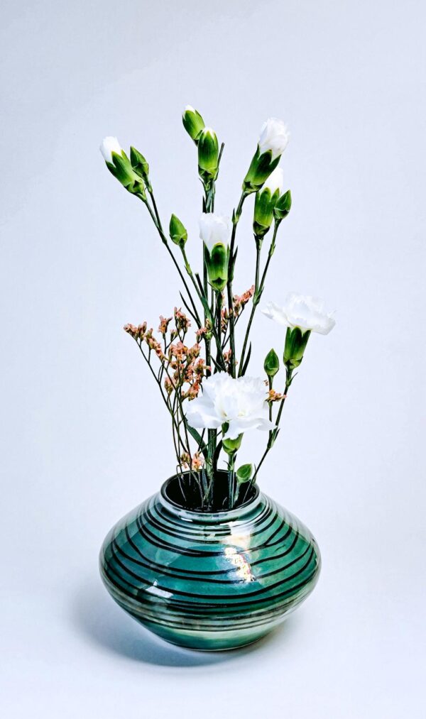 porcelain oribe ikebana vase